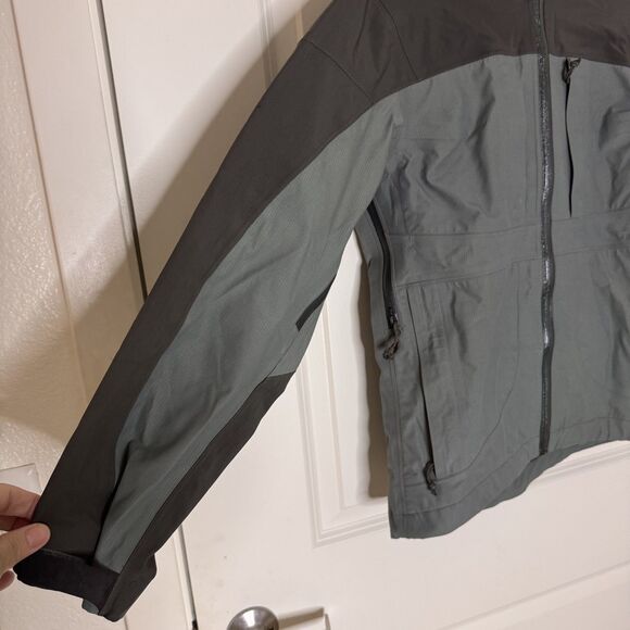 Arc Teryx Rain Shell Jacket Coat Active Hiking Running Womens Gray S - Picture 4 of 12